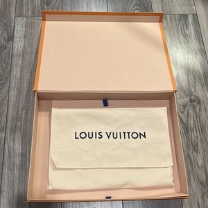 Large Louis Vuitton rectangular box w/ dust bag